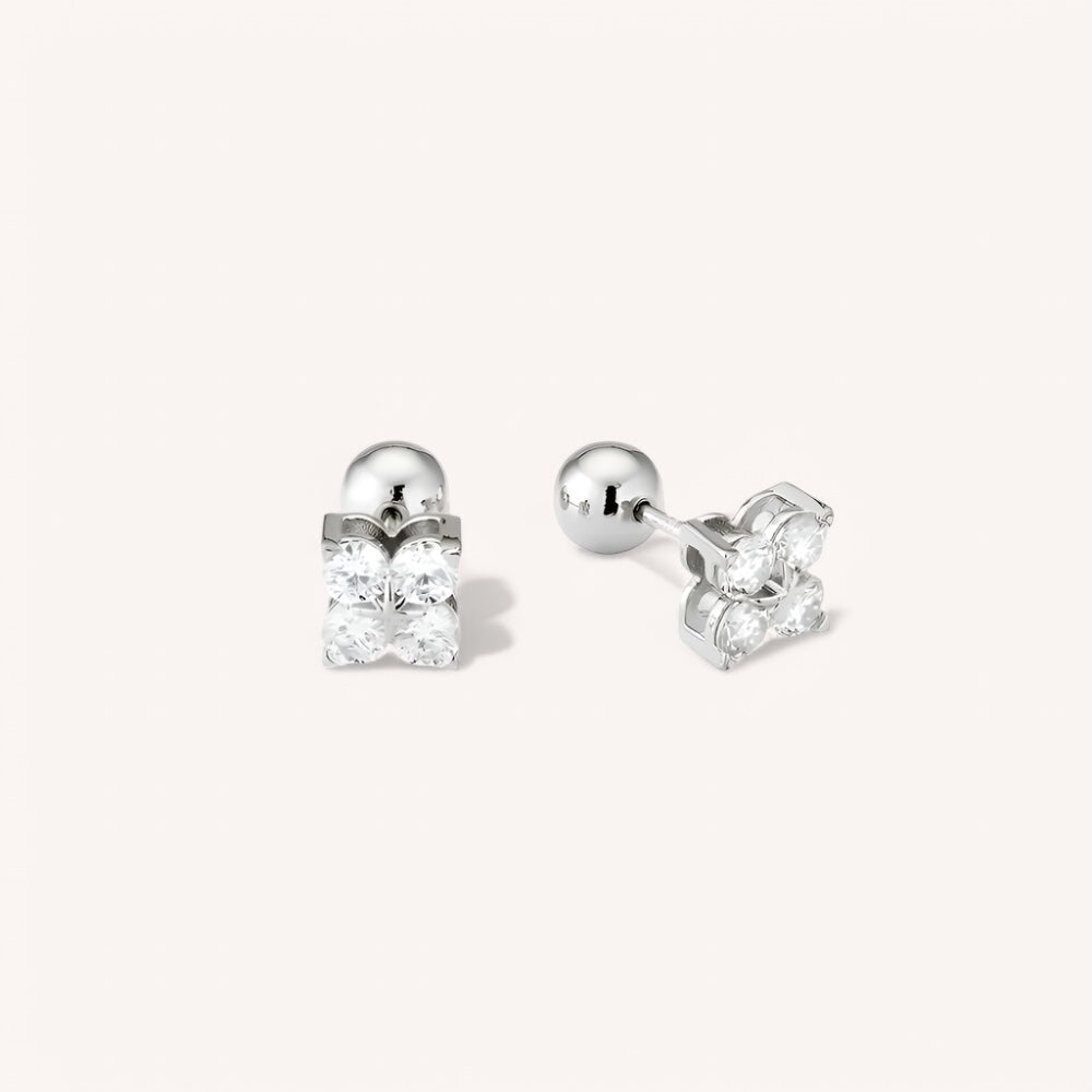 18K Gold Four Leaf Clover Moissanite Stud Earrings