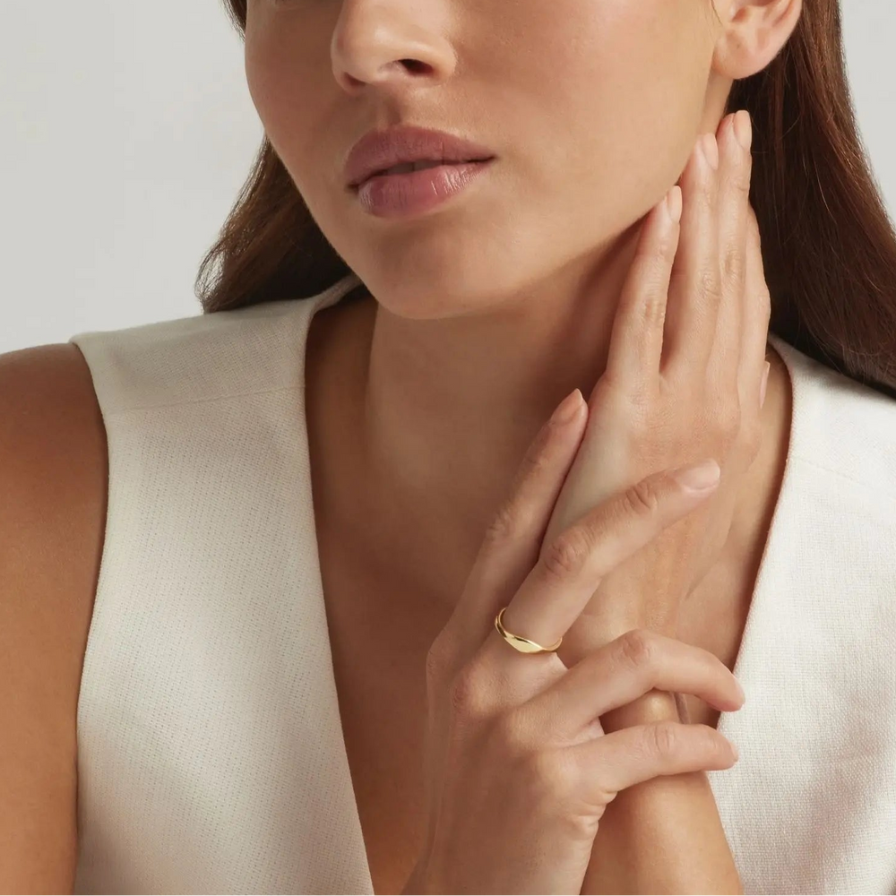 Model wearing 14K Gold Vermeil Organica ring