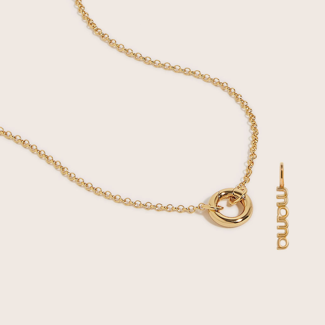 The Mama Charm Necklace Set