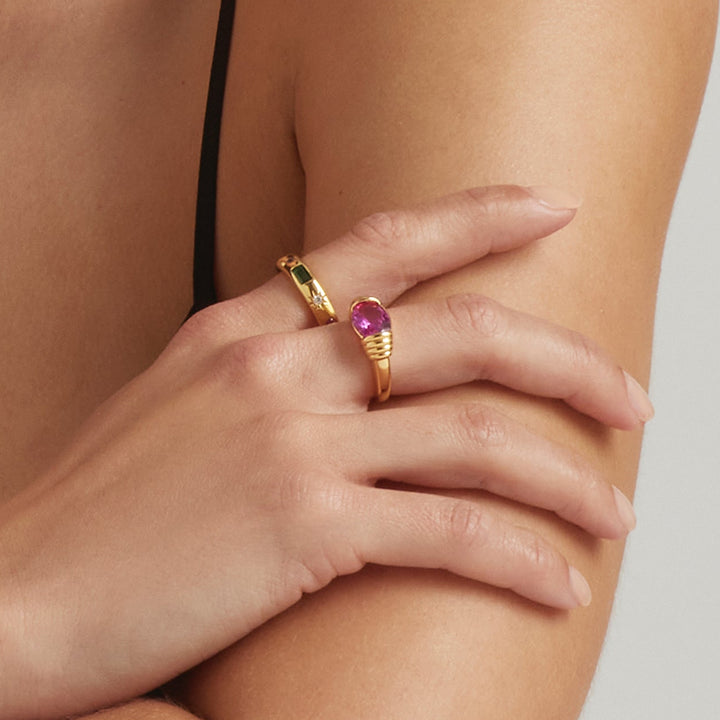 Model wearing 18K Gold Vermeil Akula Fuchsia Flame and Amitola ring on hand close up by Margot Georgia