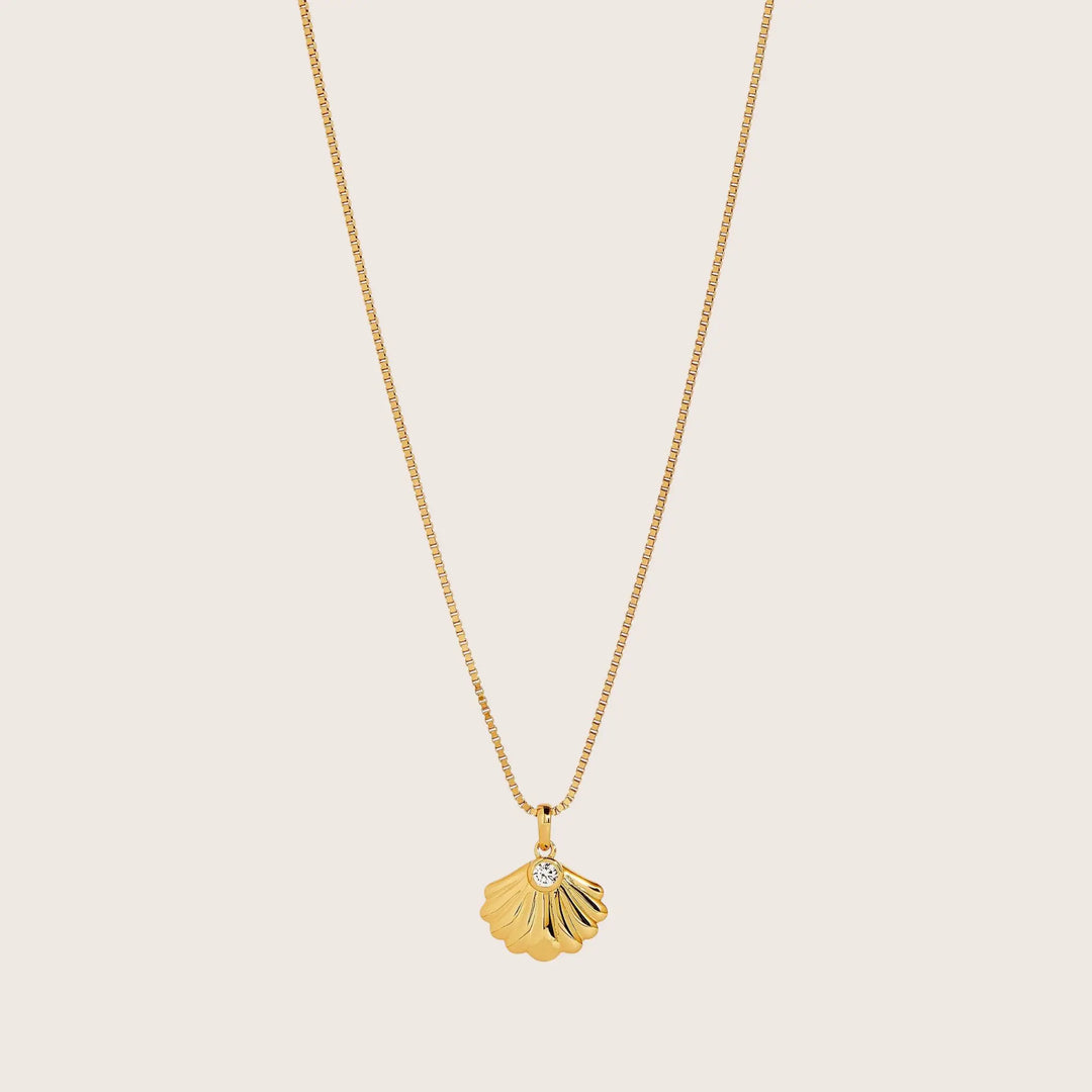 18k Gold Vermeil Margalo Oyster-shaped pendant necklace - demi-fine jewellery by Margot Georgia