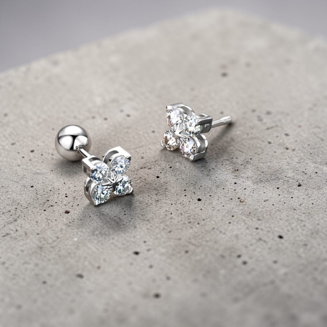 18K Gold Four Leaf Clover Moissanite Stud Earrings