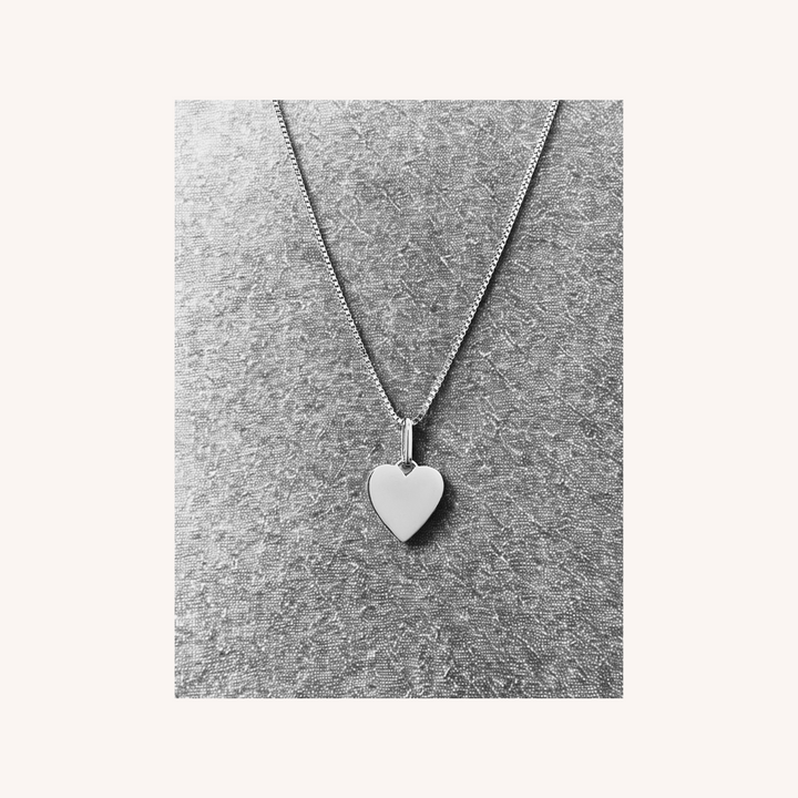925 Sterling Silver Kordelia Engravable Heart Pendant Necklace