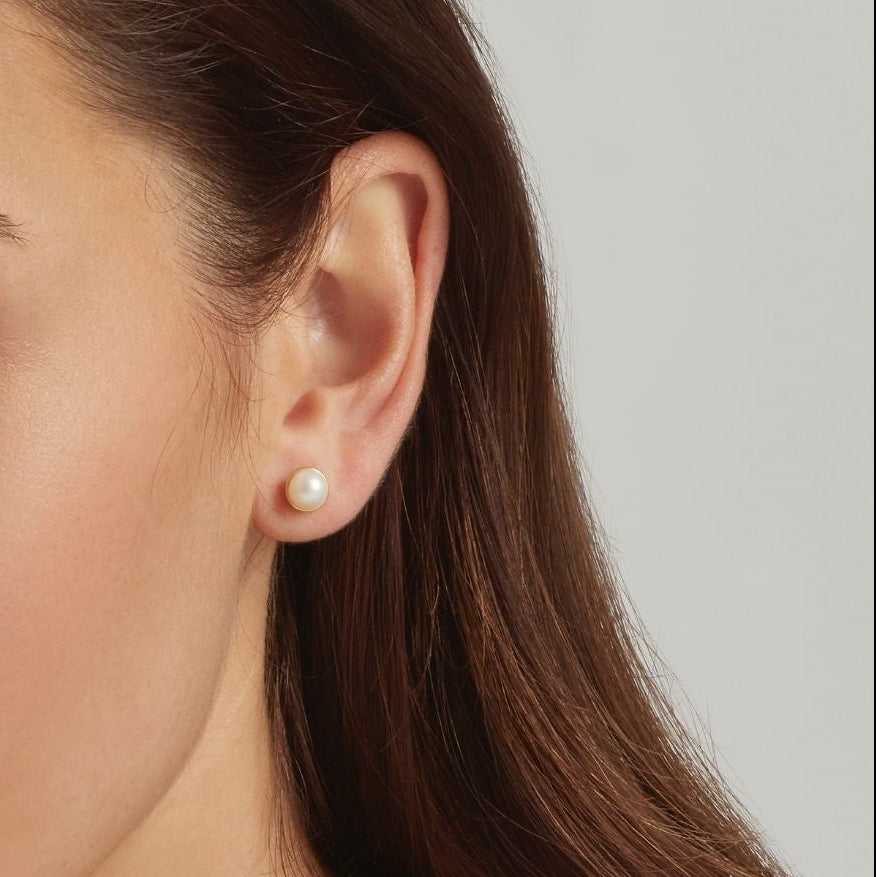 18K Gold Plated Lulu Pearl Stud Earrings