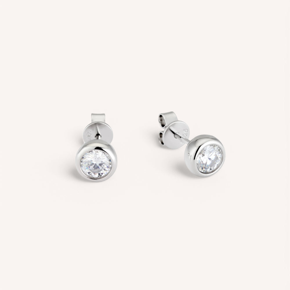 18K Gold Tamako Stud Earrings
