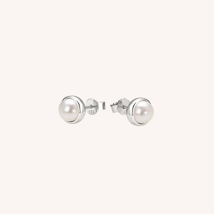18K Gold Plated Lulu Pearl Stud Earrings