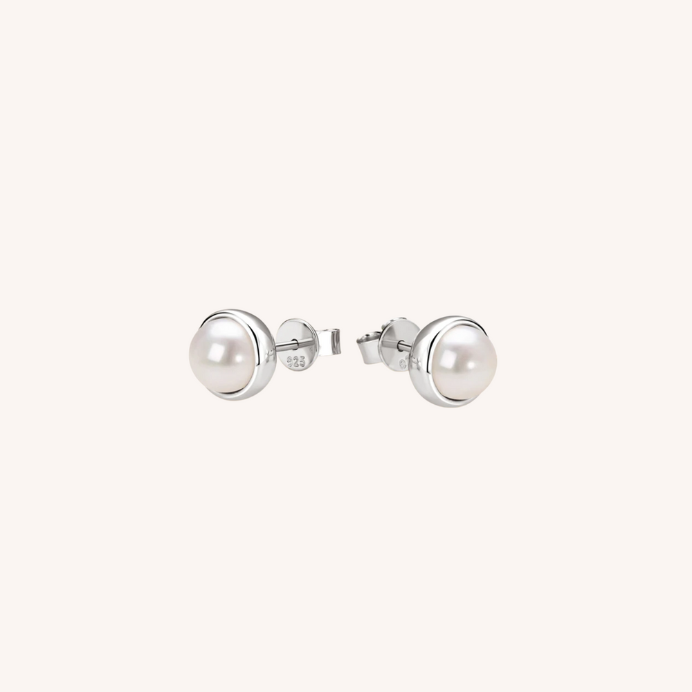 18K Gold Plated Lulu Pearl Stud Earrings