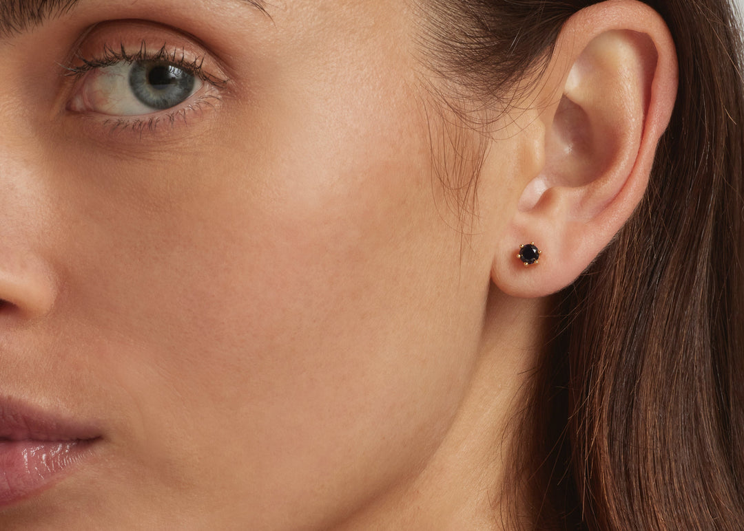 18K Gold Vermeil Round Sapphire Blue Stud Earrings
